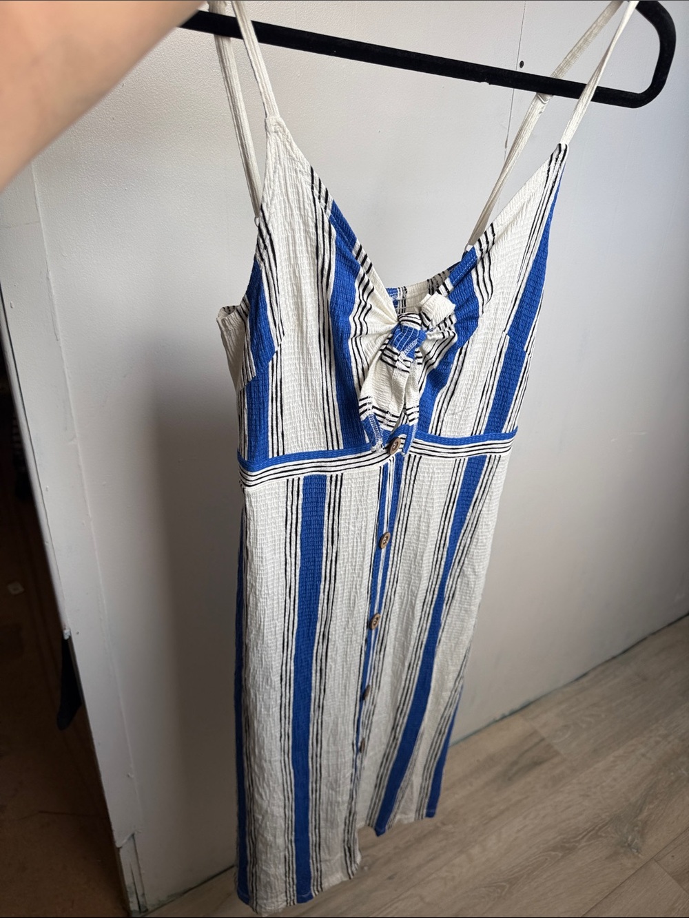 Love Tree SZ L Blue and White Striped Tie-Front Dress NWT